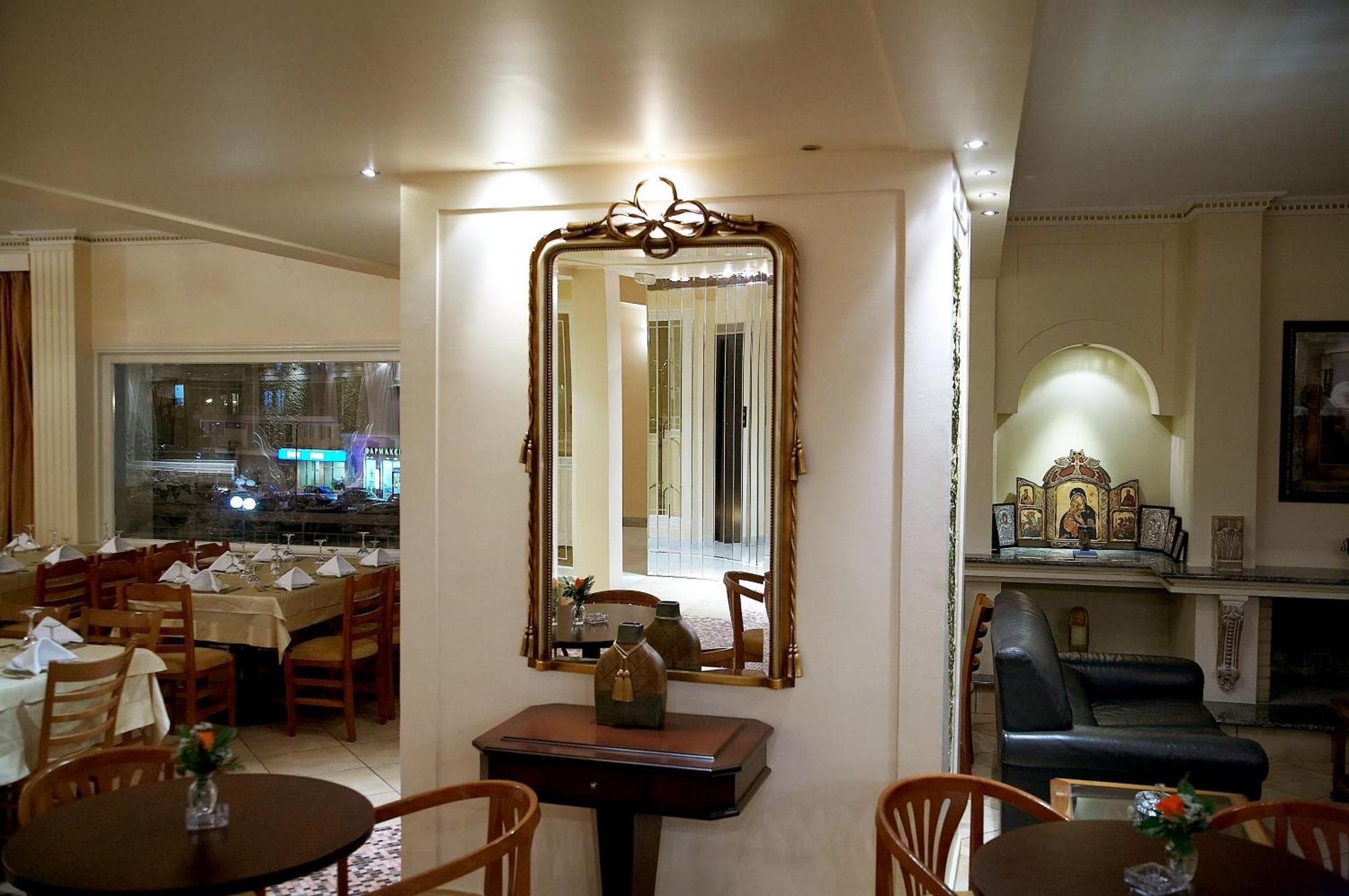 Achillion Hotel Trikala  Bagian luar foto